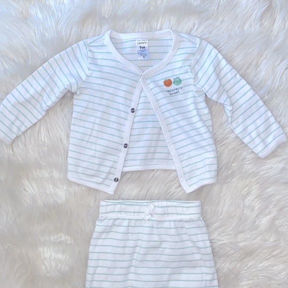 Carter’s Green and White Two Piece Striped Outfit - Picture 2 of 5